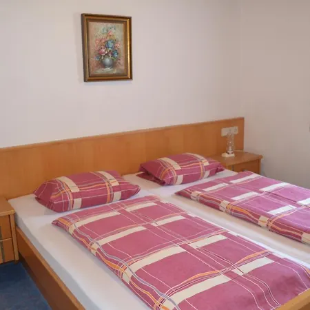 Ossiacherhof Guest house